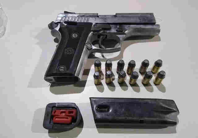 Homem é preso com pistola e polícia investiga ligação com morte de advogado em Cacoal