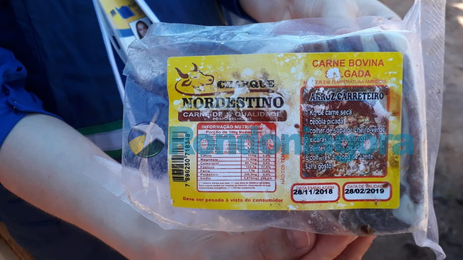 Vídeo: Polícia e Semagric encontram quase uma tonelada de carne estragada em fábrica de charque
