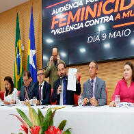 Presidente da Assembleia assina ato de convocação de servidores concursados