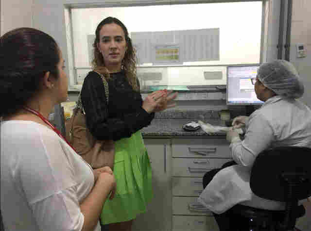 Ministério Público de Contas encontra 940 caixas de material vencido durante fiscalização na Fhemeron