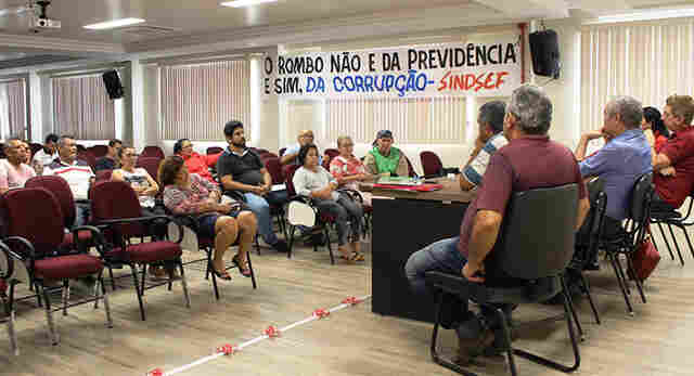 Sindsef mobiliza base para aderir à greve nacional nesta quarta-feira