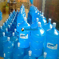 Vigilância Sanitária e Delegacia do Consumidor descobrem água de poço sendo vendida como mineral