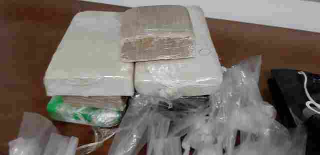 Operações simultâneas do Denarc apreendem mais de 18 quilos de cocaína