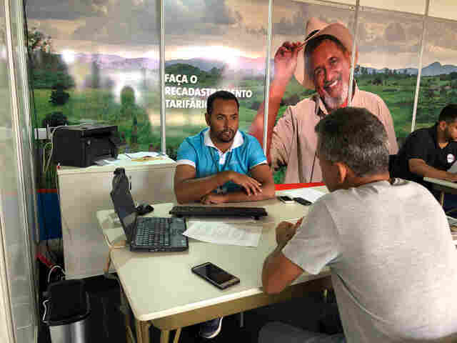 Ceron realiza atendimento comercial na Rondônia Rural Show