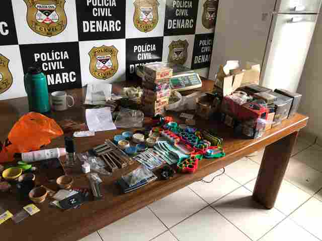 DJ é preso pelo Denarc após desembarcar com drogas no Aeroporto de Porto Velho