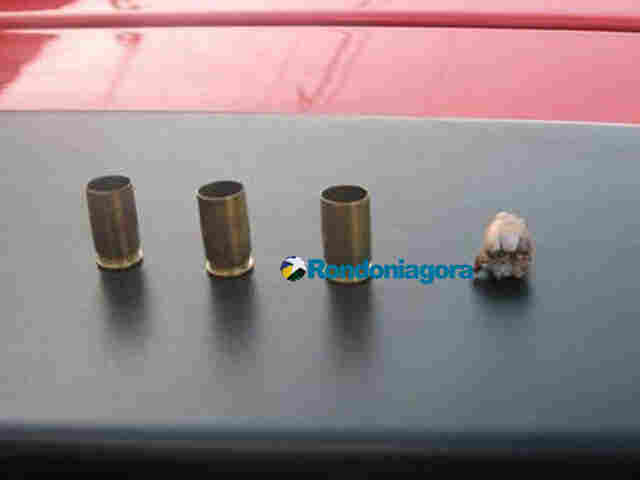 Vigilante reage a tentativa de latrocínio em escola da Capital e bandidos fogem