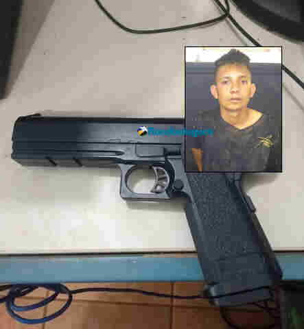 Mulher tem moto roubada ao sair de hospital com a filha; Bandidos ameaçaram atirar na cabeça de criança de 5 anos