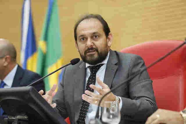 Presidente da Assembleia solicita informações sobre doação do acervo da artista plástica Rita Queiroz