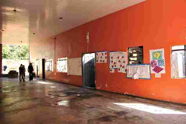 Governo garante que escola que pegou fogo retorna atividades em 45 dias