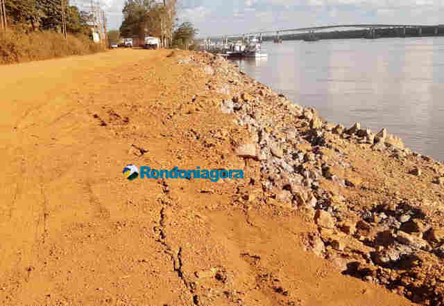 Estrada do Belmont volta a apresentar rachaduras em trecho onde foi construído muro de contenção