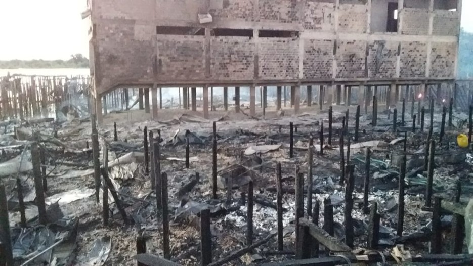 Imagens mostram destruição em Buena Vista, após incêndio desta segunda-feira