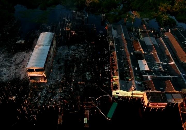 Imagens mostram destruição em Buena Vista, após incêndio desta segunda-feira