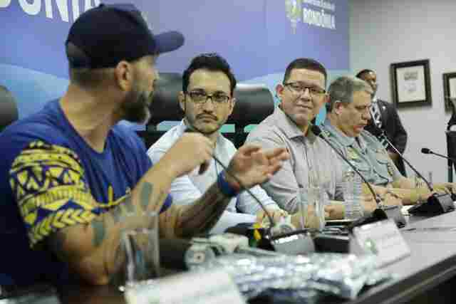 Governador anuncia ação conjunta para levar tratamento especializado em saúde a indígenas e ribeirinhos