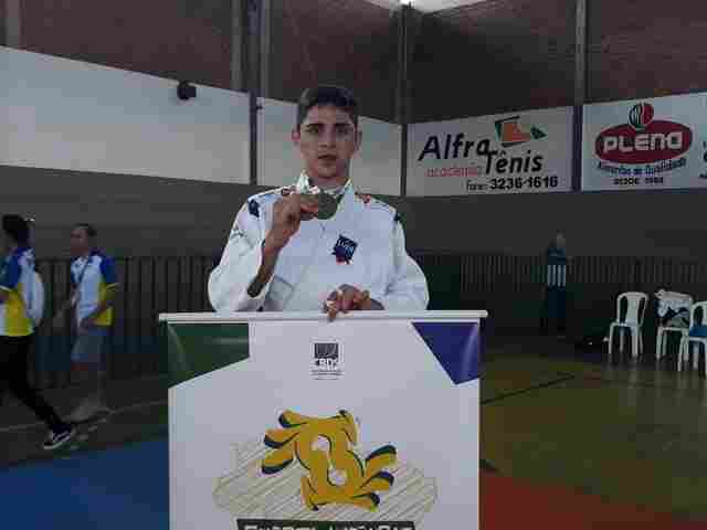 Estudante de Rondônia conquista bicampeonato brasileiro na Liga Nacional de Judô