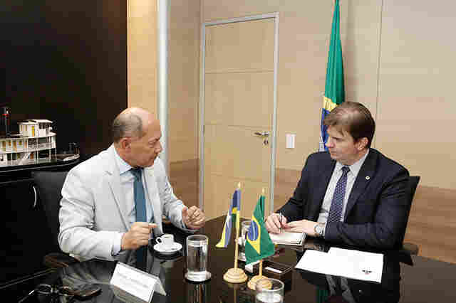 Coronel Chrisóstomo debate principais demandas de Rondônia com o ministro do Desenvolvimento Regional