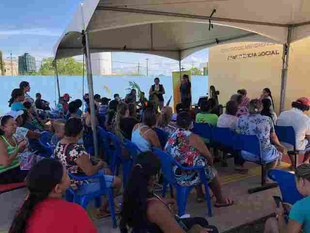 Ceron realiza cadastro no bairro Ulisses Guimarães para inclusão em tarifa social