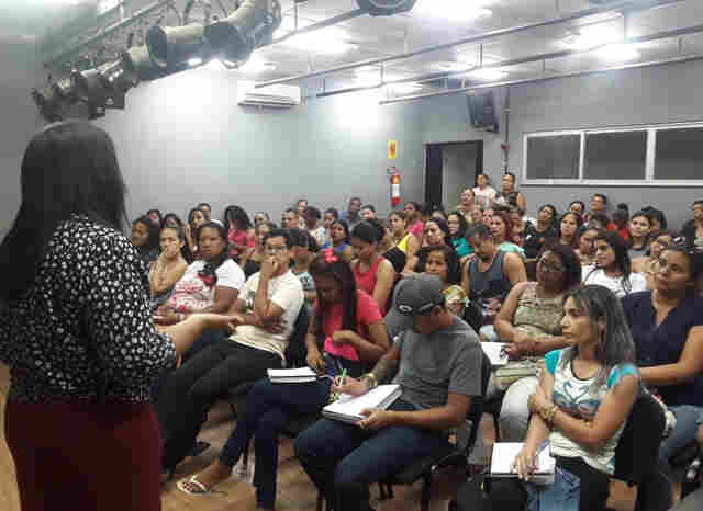 Concurso Semed: Vereadora Joelna Holder Organiza aulão solidário na Capital