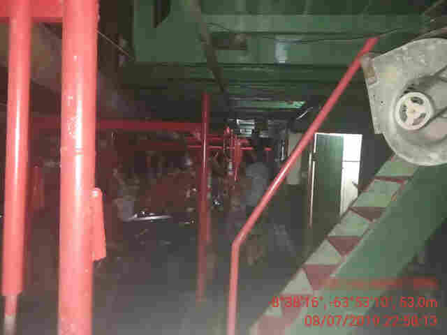 Após denúncia, Policial Ambiental prende gerentes de dragas em Porto Velho