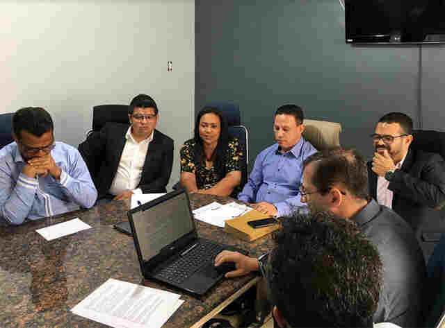 Joelna Holder e bancada evangélica realizam reunião para discussão do Plano Diretor e regularização de templos religiosos