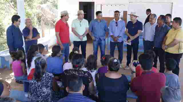 Edesio Fernandes leva prefeito Hildon ao setor chacareiro de Porto Velho