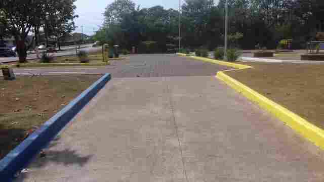 Equipes da Semusb trabalham na limpeza de praças da Capital