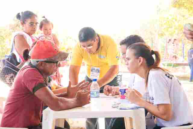 Vereador Edesio realiza ação social na Comunidade Terra Santa