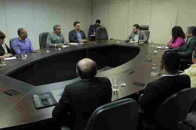 Negociação com o Governo garante Piso do Magistério retroativo a janeiro