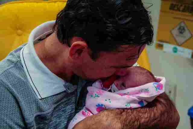 UTI Neonatal do Hospital de Base envolve pais no acompanhamento de bebês internados na unidade