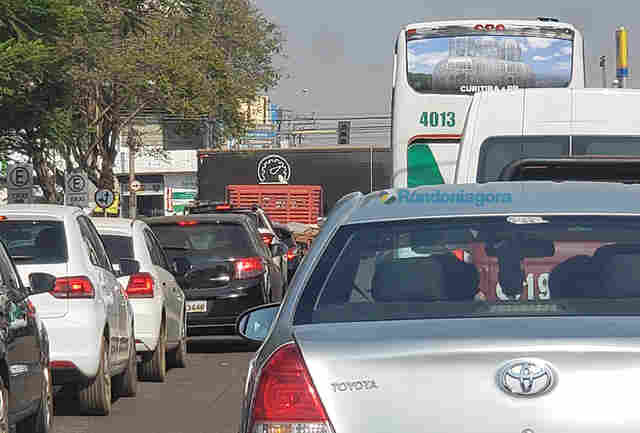 Dias de caos sem energia: Semtran vai adquirir nobreaks para instalar em semáforos da Capital