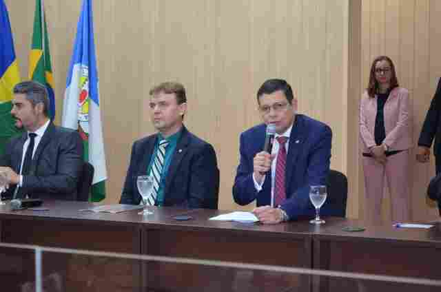 Presidente da OAB prestigia inauguração de Fórum em Ariquemes
