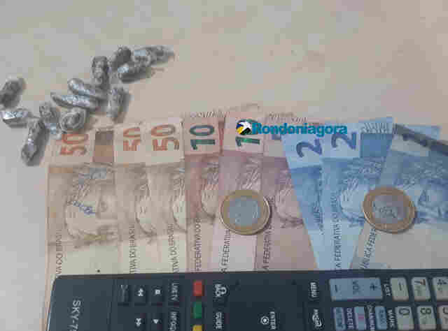 Detento e comparsa são presos com porções de drogas