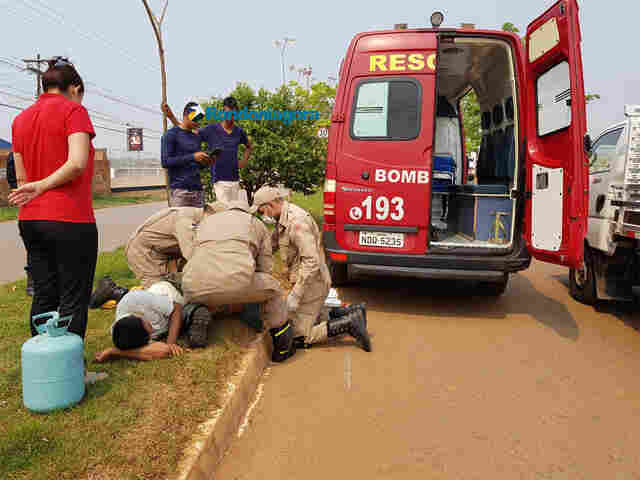 Acidente entre moto e caminhonete deixa feridos em Porto Velho