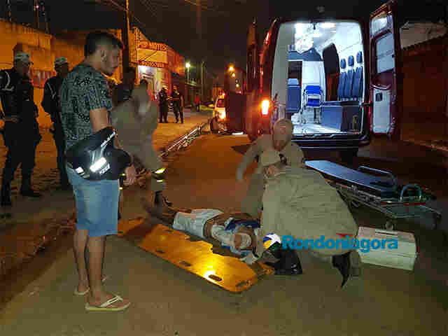 Motorista de aplicativo faz retorno em local proibido e provoca acidente com moto