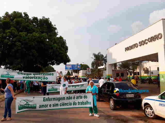 Enfermeiros, técnicos e auxiliares protestam por aumento da carga horária de trabalho