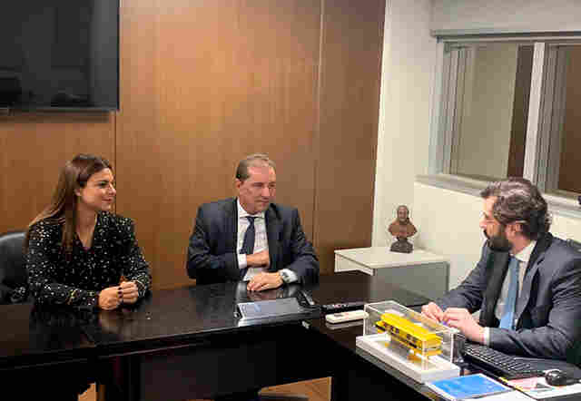 Transporte escolar: prefeito planeja frota própria com 140 ônibus e diz que Capital vai se livrar de terceirizadas