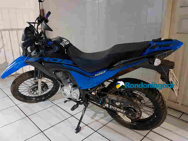 Jovem é preso quando iria vender moto que emprestou de amigo
