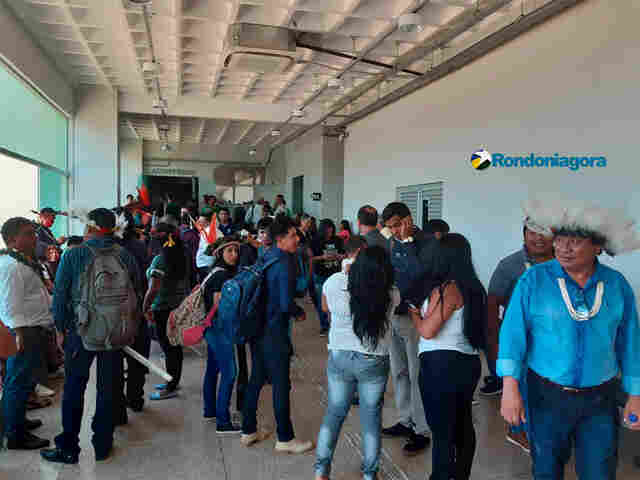 Tumulto durante audiência sobre exploração de minérios