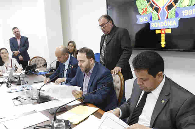 CPI da Energisa vai ao Acre acompanhar investigações