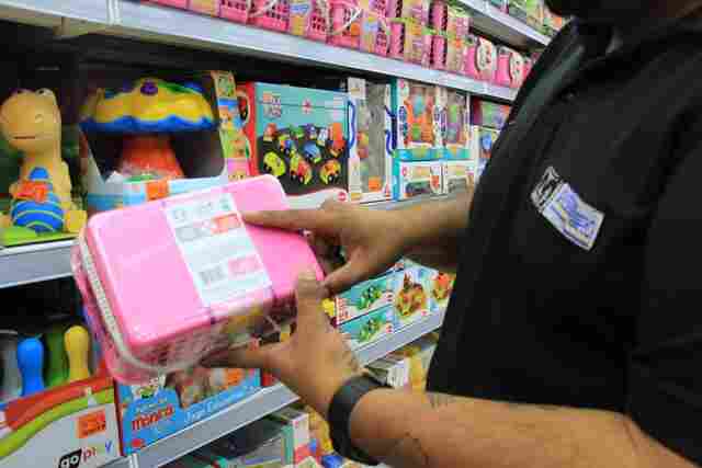 Ipem alerta consumidores para que só comprem brinquedos com selo de certificação