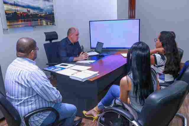 Prefeito de Ji-Paraná cobra Caerd que recupere ruas danificadas pela companhia