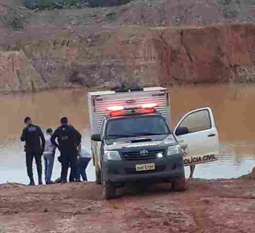 Criança morre afogada em área de loteamento