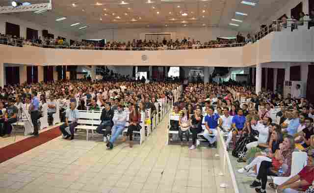 Mosquini se encontra com milhares de brasileiros na Bolívia em defesa do Sistema Revalida