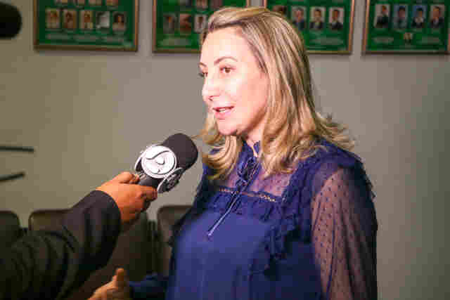 Jaqueline Cassol diz que portabilidade é o caminho para baixar a conta de luz em Rondônia
