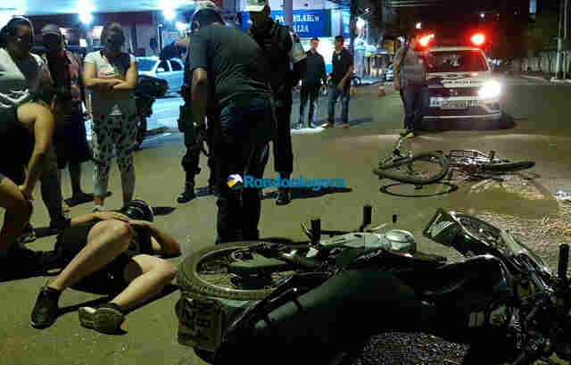Motociclista atropela venezuelano que tentava atravessar a 7 de Setembro