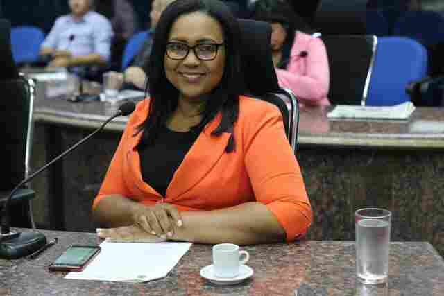 Aprovado: Vereadora Joelna Holder propõe Projeto de Lei que institui o dia da Proclamação do Evangelho na Capital