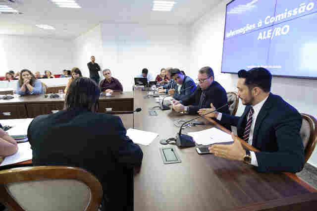 Sesau apresenta avanços na realização de cirurgias eletivas na Comissão de Saúde