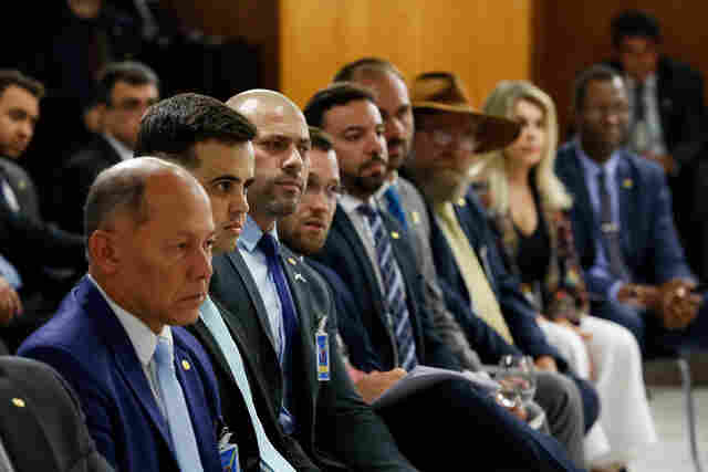 Coronel Chrisóstomo conta como foi o lançamento do partido Aliança Pelo Brasil