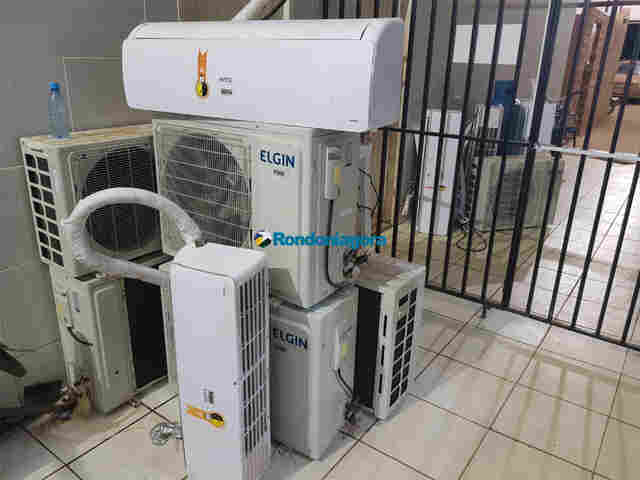 Polícia flagra criminosos furtando centrais de ar condicionado em escola na Zona Sul