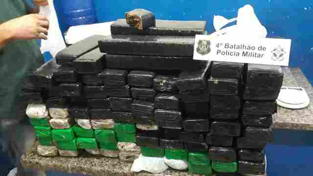 Ação da PRF e PM apreende quase 40 quilos de droga