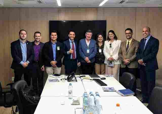 Cássia Muleta conhece hospital em SP construído em modelo Built to Suit